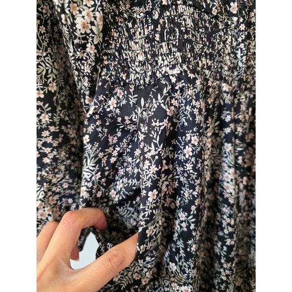 Ivy City Co Willow Jumpsuit in Black Floral S NWT - Picture 6 of 11